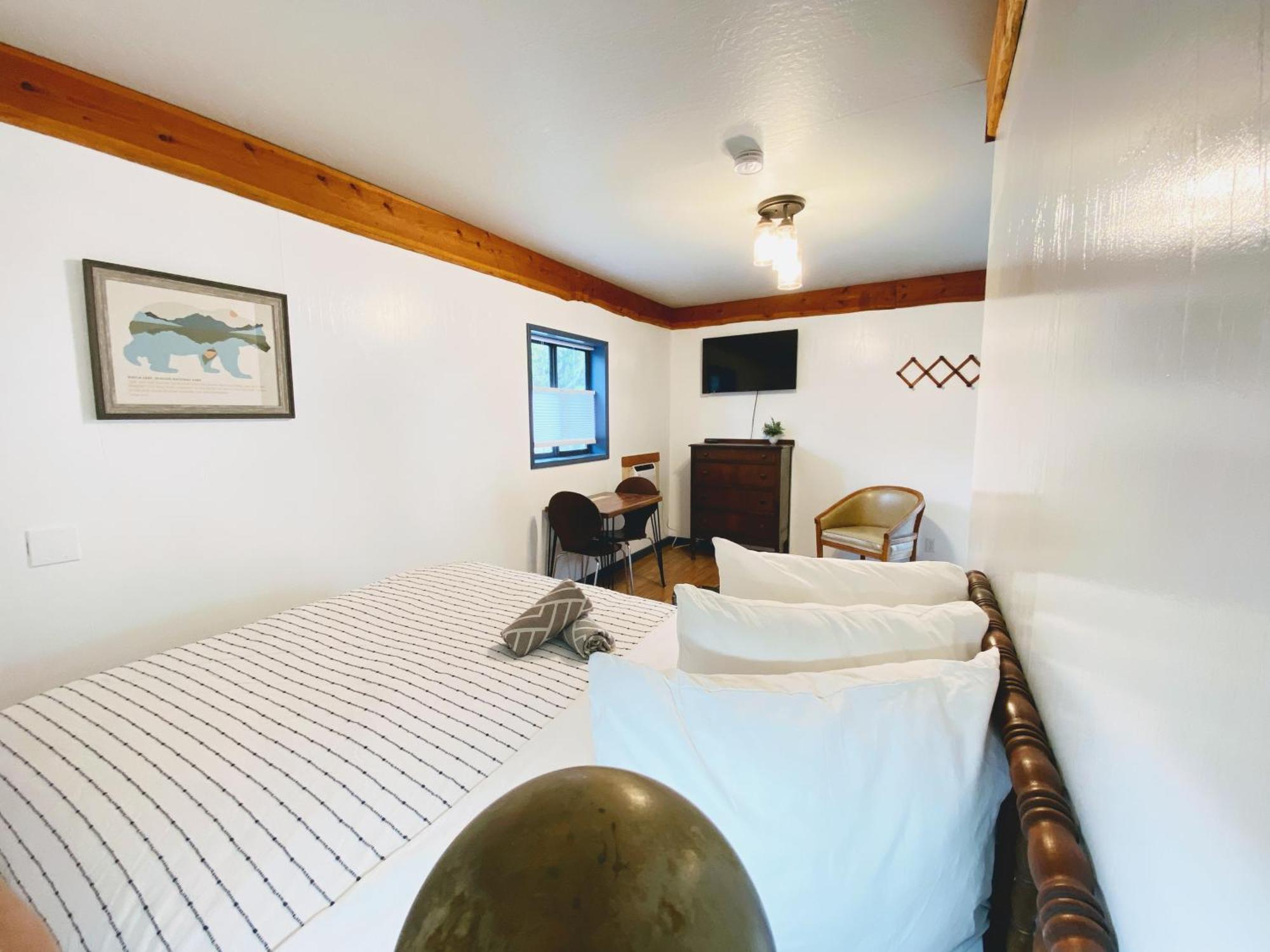 Flathead Lake Resort Woods Bay Εξωτερικό φωτογραφία