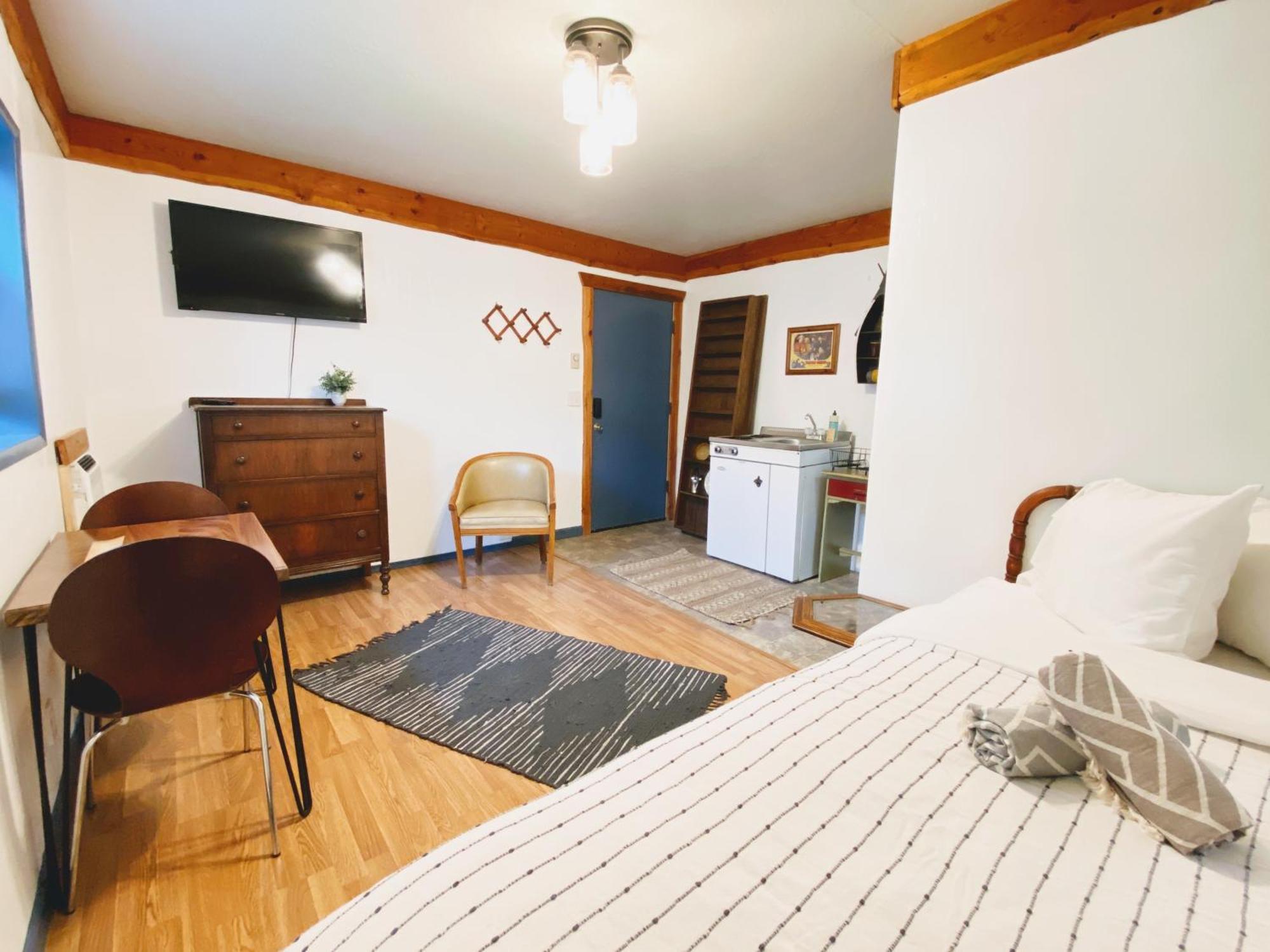 Flathead Lake Resort Woods Bay Εξωτερικό φωτογραφία